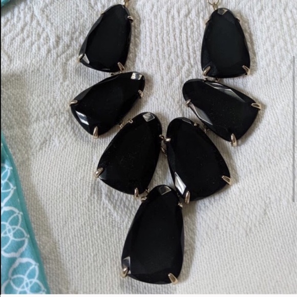 EUC Kendra Scott Black & gold Statement Necklace - Picture 3 of 4
